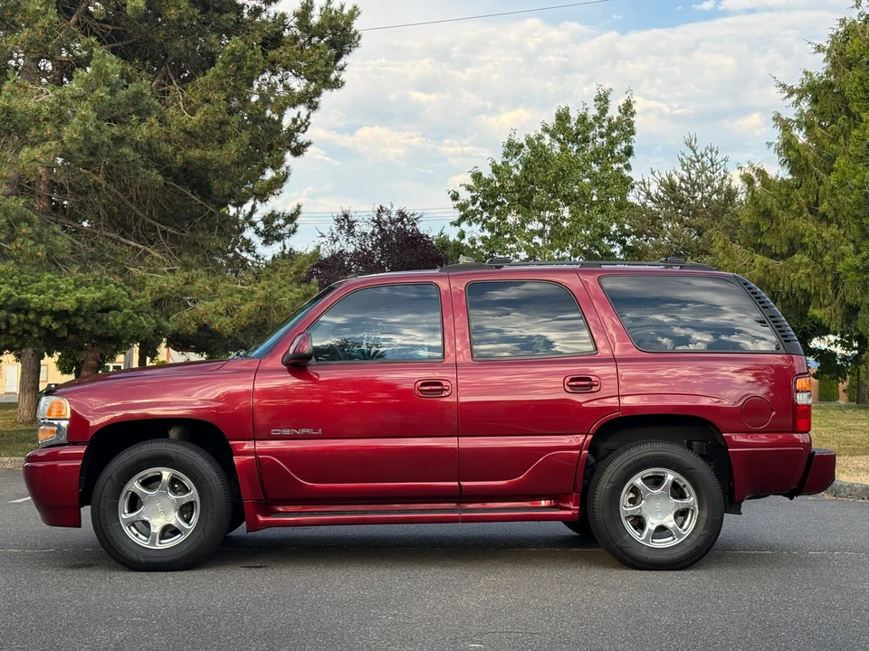 2002 GMC Yukon 2nd Gen - Image 25 of 31