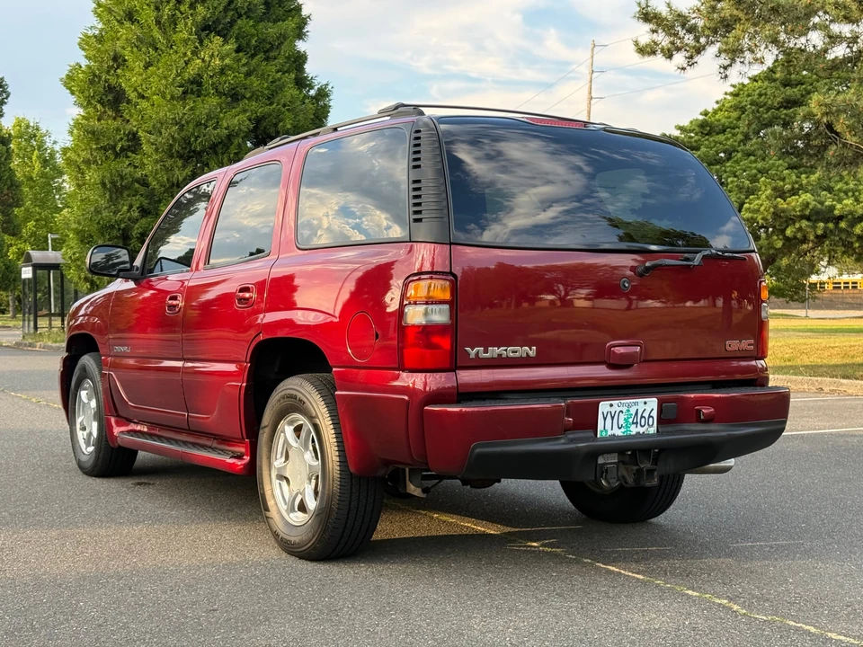 2002 GMC Yukon 2nd Gen - Image 21 of 31