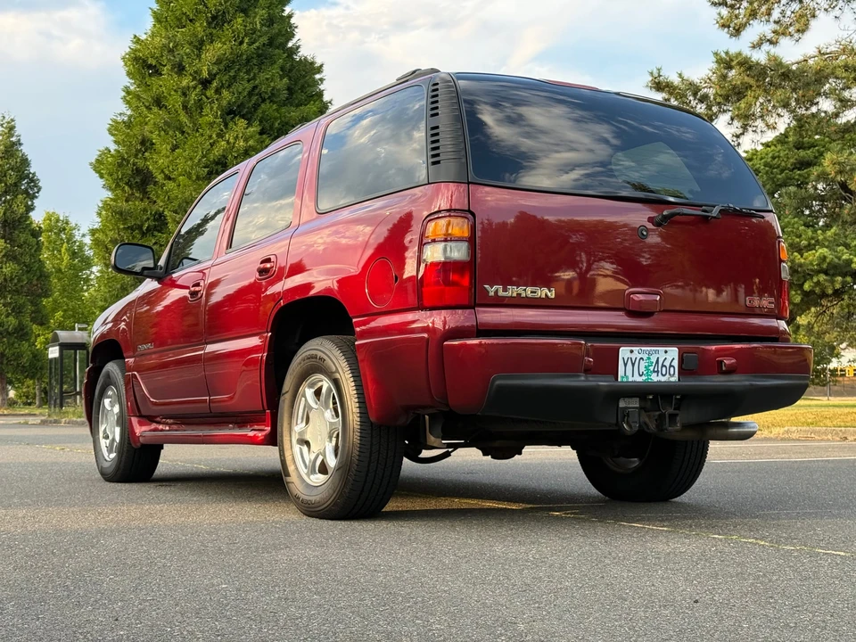 2002 GMC Yukon 2nd Gen - Image 23 of 31