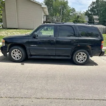 2002 GMC Yukon Denali