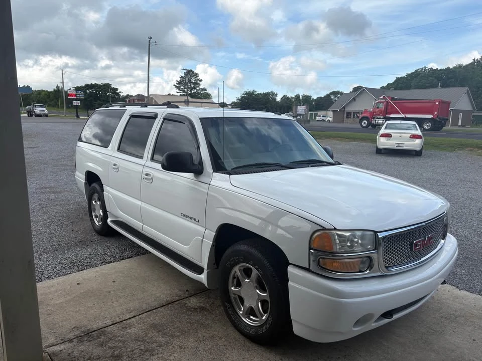 2002 GMC Yukon 2nd Gen - Image 3 of 10