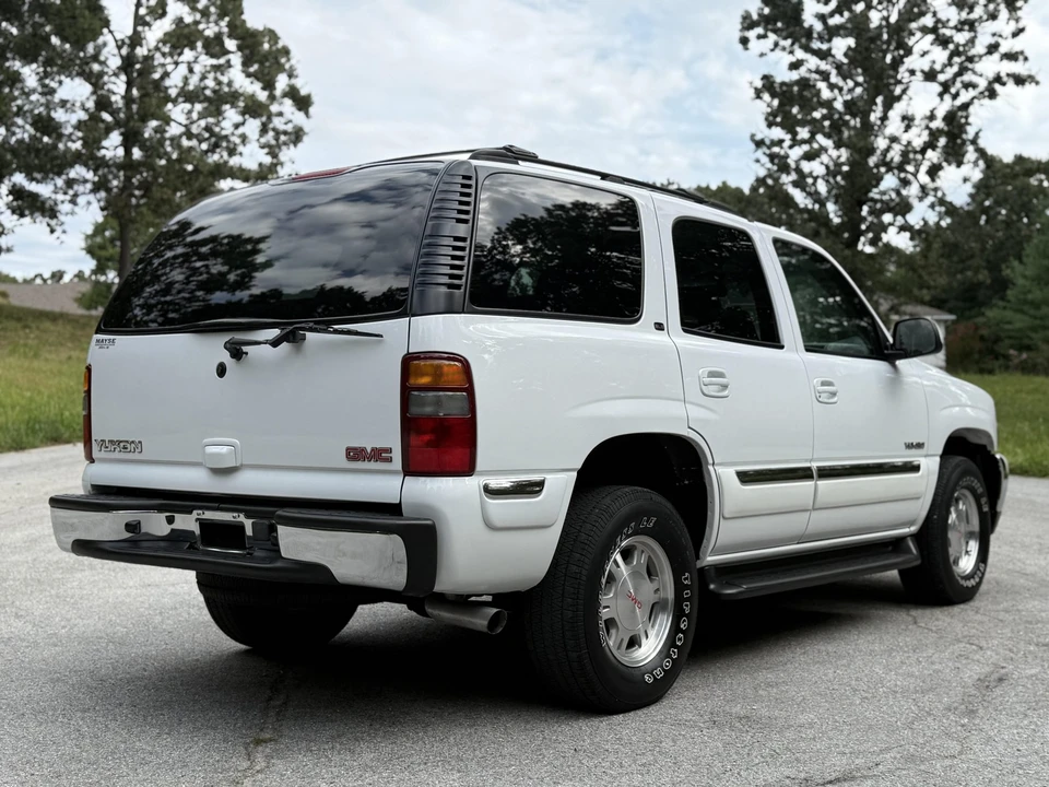 2002 GMC Yukon 2nd Gen - Image 7 of 31
