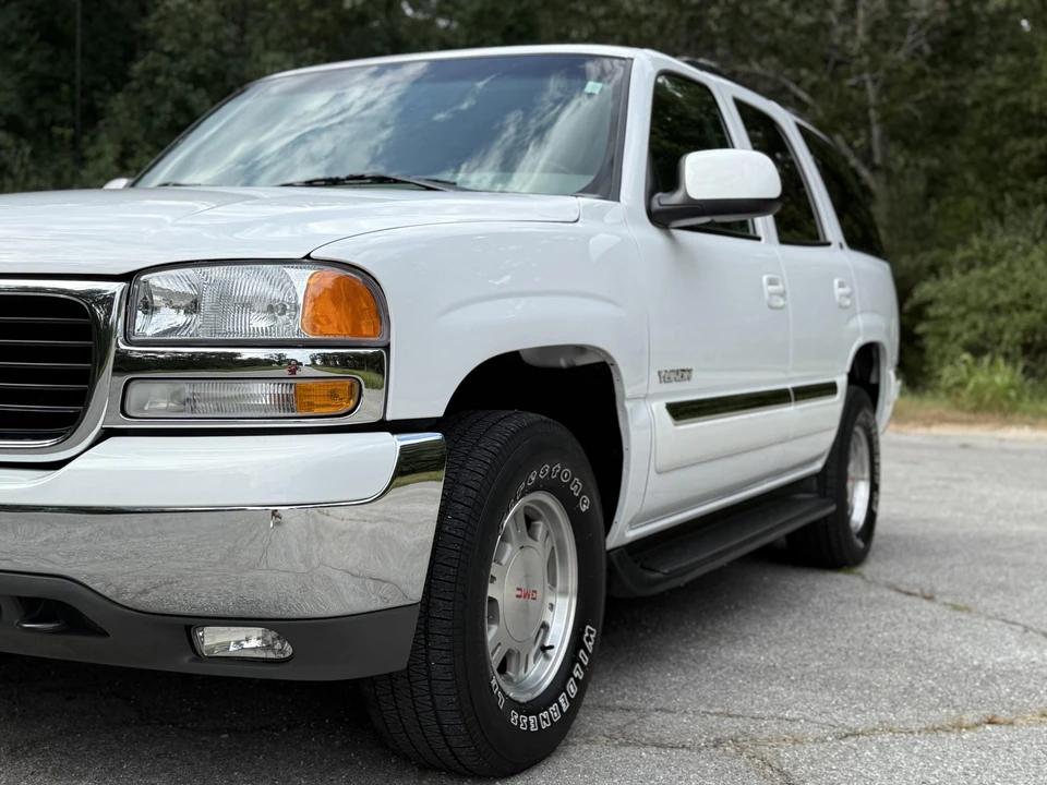 2002 GMC Yukon 2nd Gen - Image 13 of 31