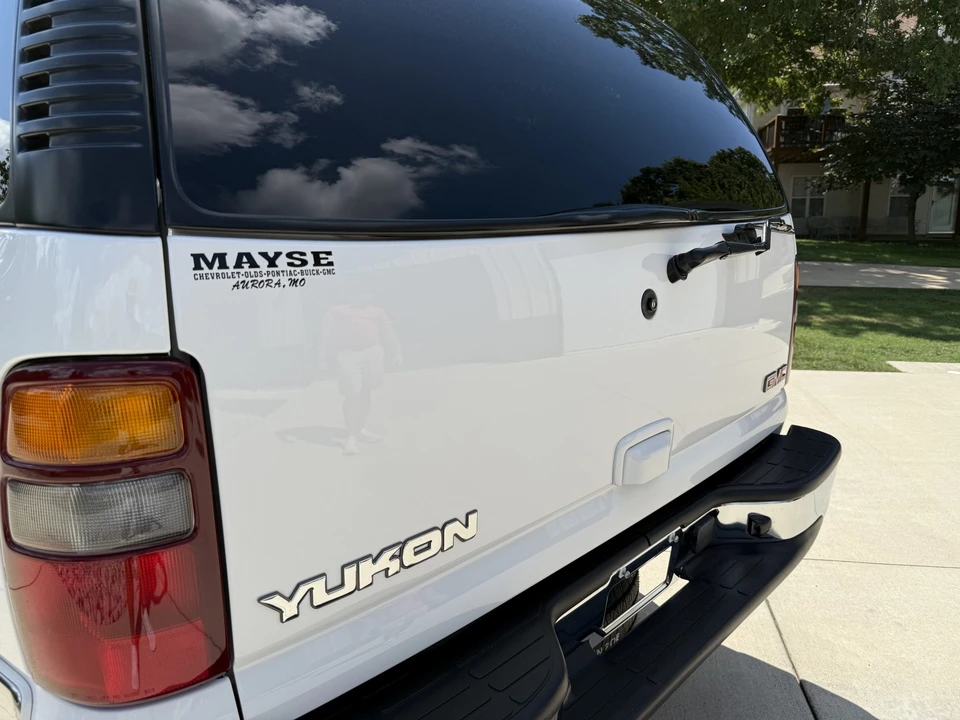 2002 GMC Yukon 2nd Gen - Image 19 of 31