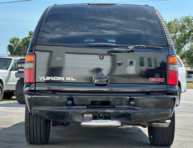 2002 GMC Yukon 2nd Gen - Image 13 of 19