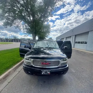 2002 GMC Yukon XL 1500 Denali