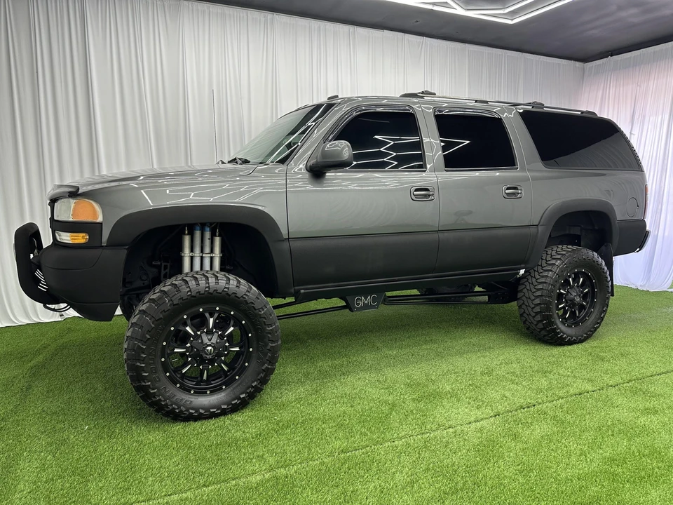 2002 GMC Yukon 2nd Gen - Image 11 of 31
