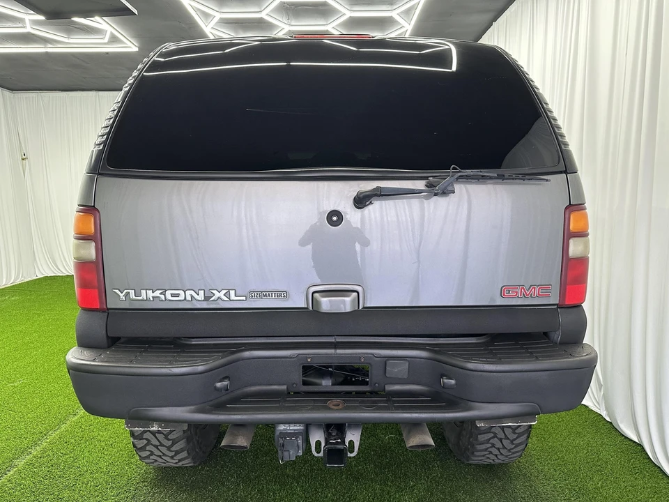 2002 GMC Yukon 2nd Gen - Image 26 of 31