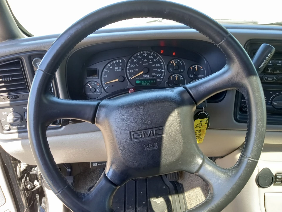 2002 GMC Yukon 2nd Gen - Image 30 of 31