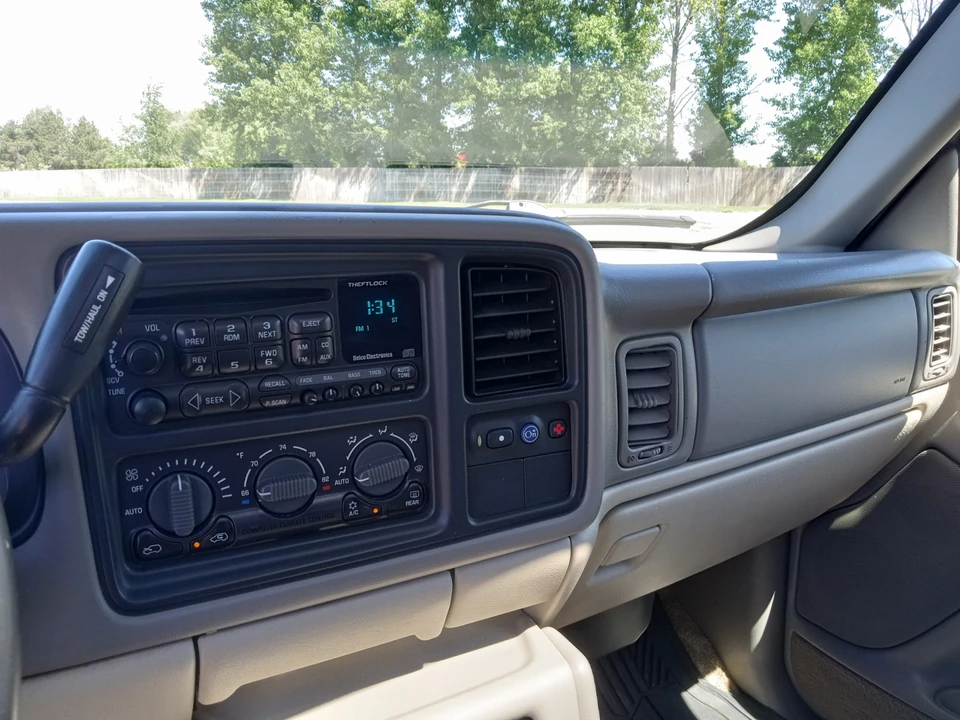 2002 GMC Yukon 2nd Gen - Image 31 of 31