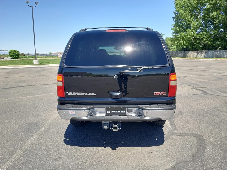 2002 GMC Yukon 2nd Gen - Image 11 of 31