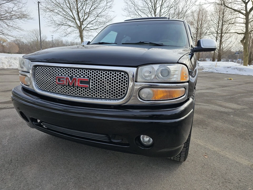 2002 GMC Yukon 2nd Gen - Image 2 of 31