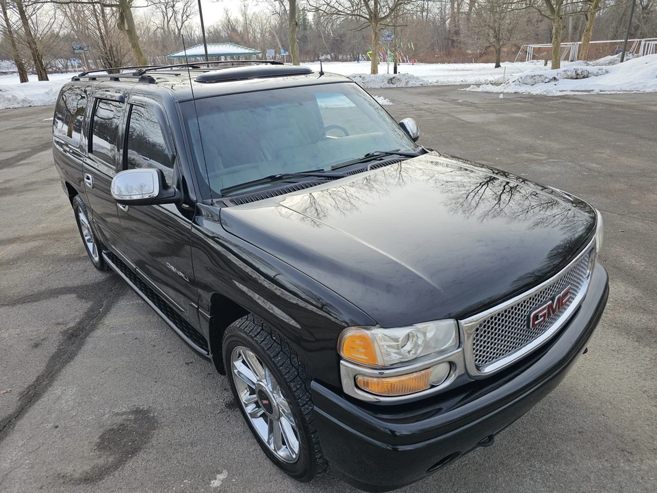 2002 GMC Yukon 2nd Gen - Image 19 of 31