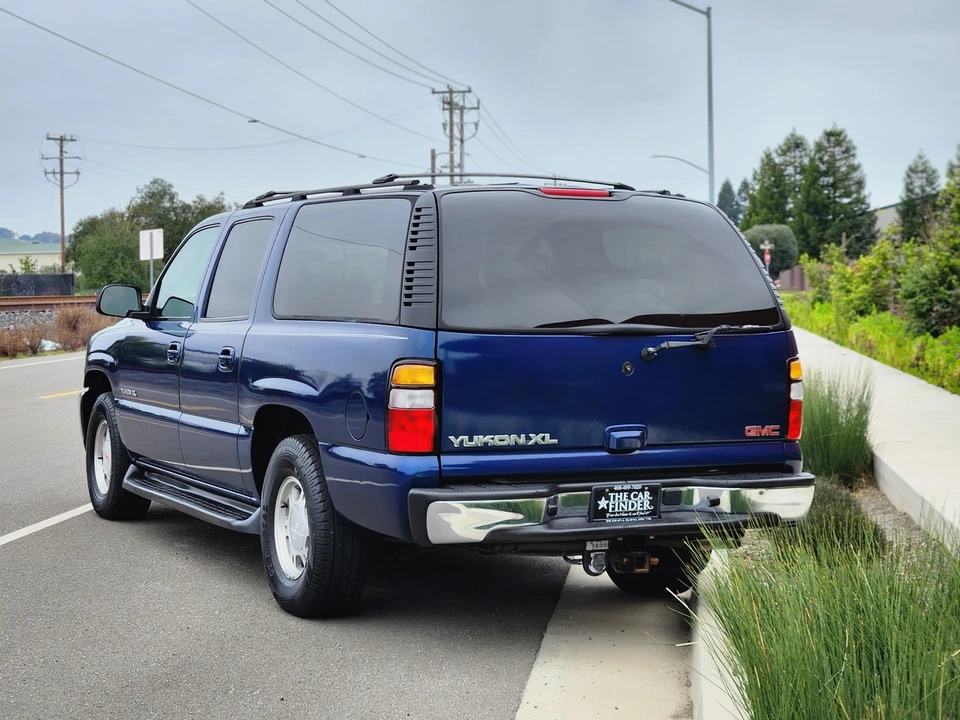 2002 GMC Yukon 2nd Gen - Image 15 of 31