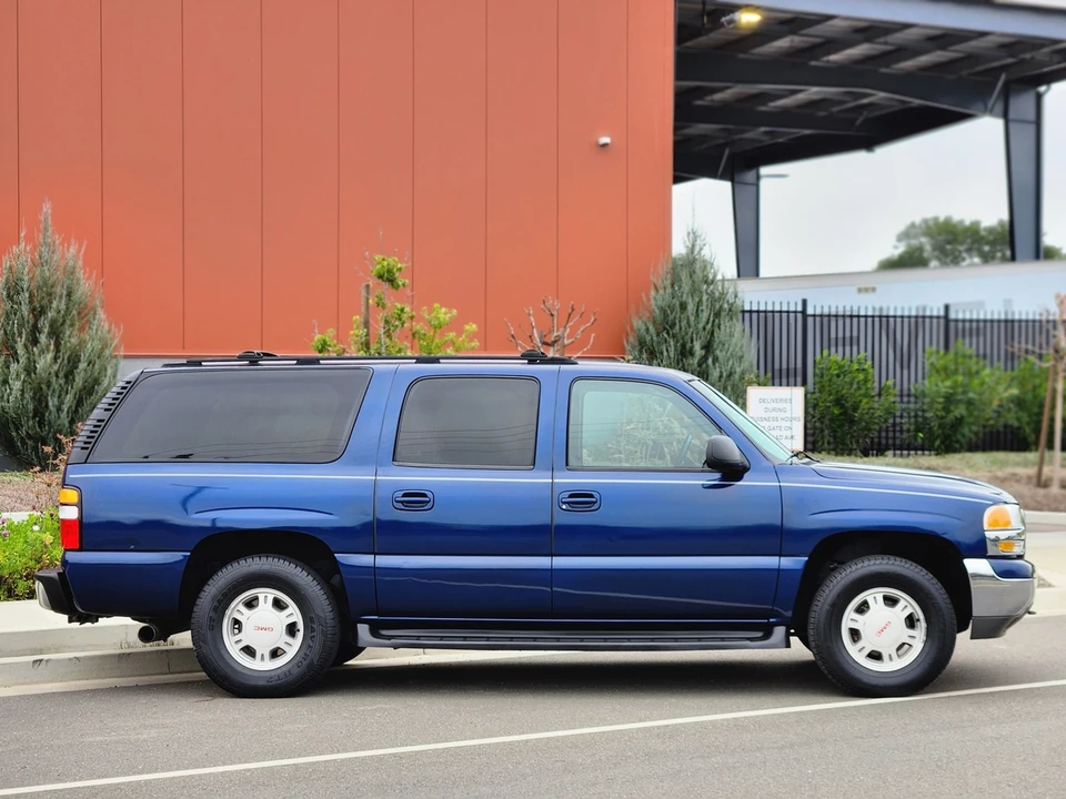 2002 GMC Yukon 2nd Gen - Image 24 of 31