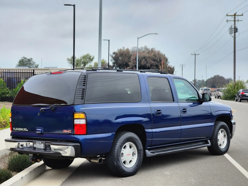 2002 GMC Yukon 2nd Gen - Image 18 of 31