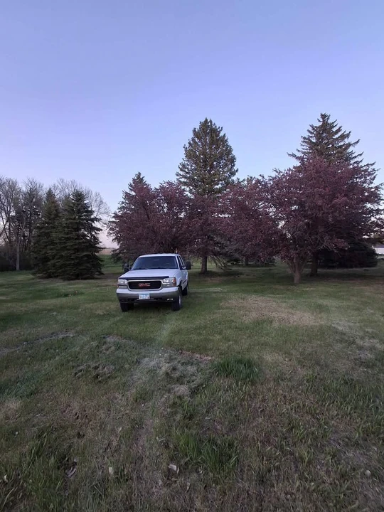 2002 GMC Yukon 2nd Gen - Image 3 of 7