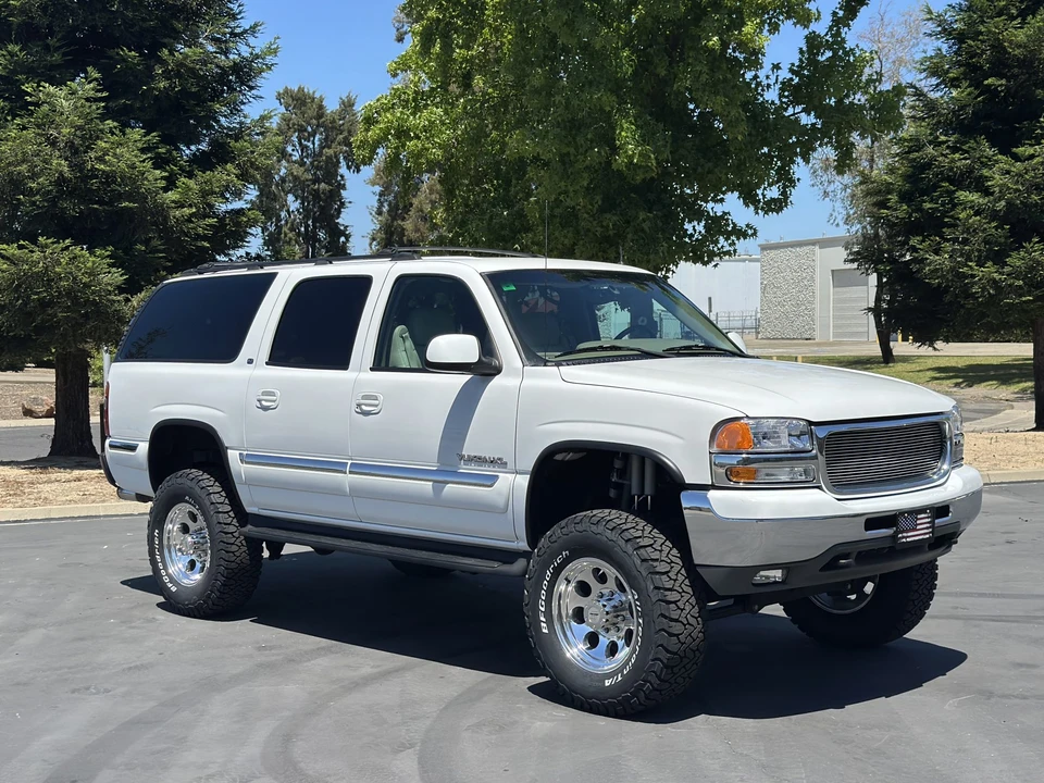 2002 GMC Yukon 2nd Gen - Image 8 of 31