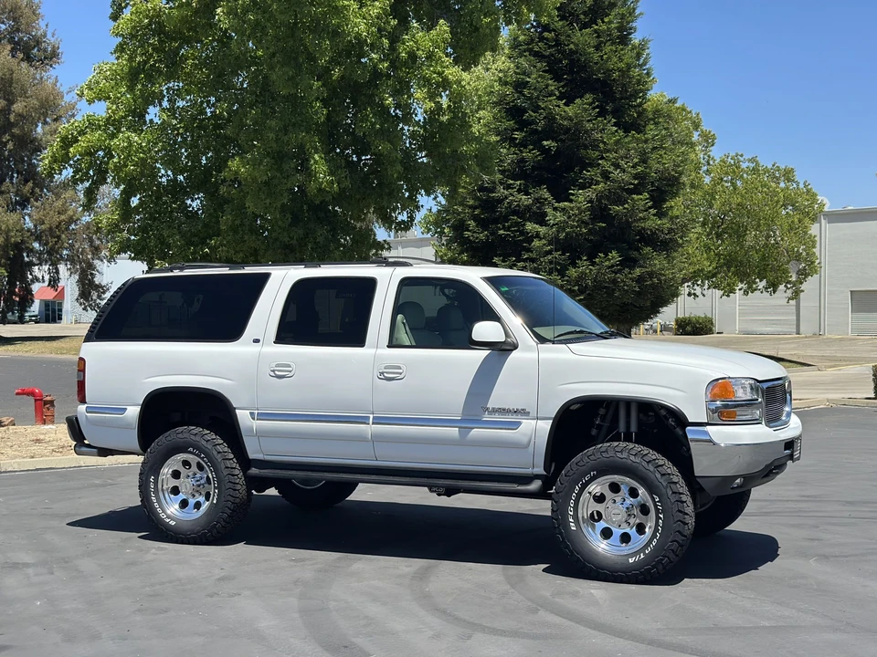 2002 GMC Yukon 2nd Gen - Image 11 of 31