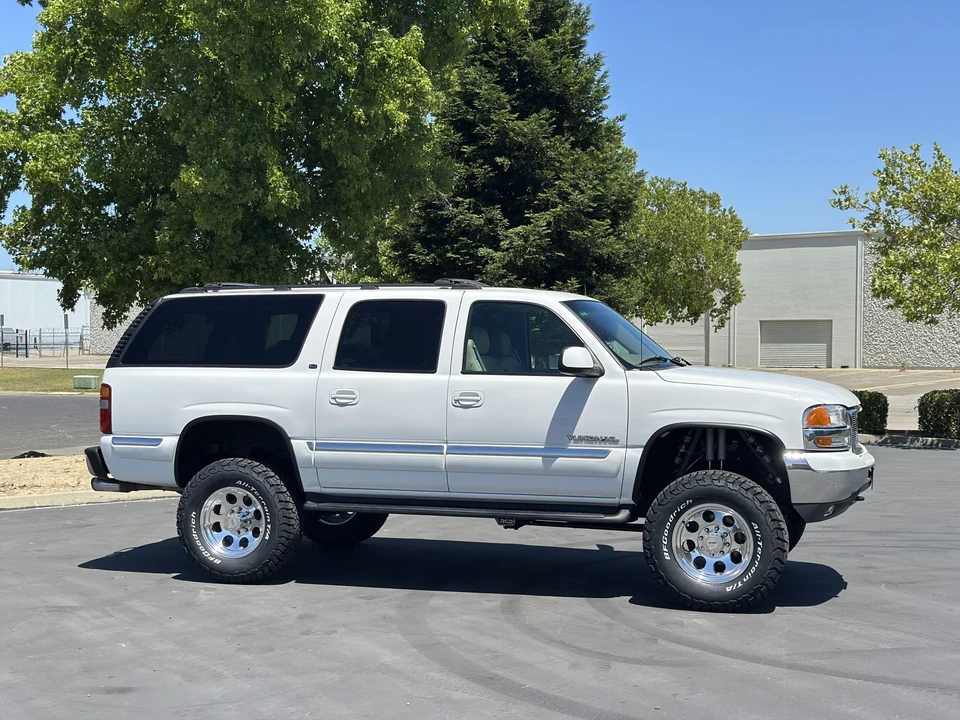 2002 GMC Yukon 2nd Gen - Image 12 of 31