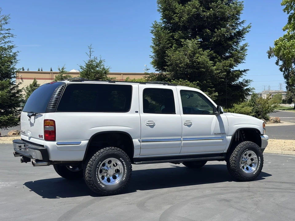 2002 GMC Yukon 2nd Gen - Image 16 of 31
