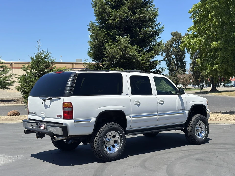 2002 GMC Yukon 2nd Gen - Image 17 of 31