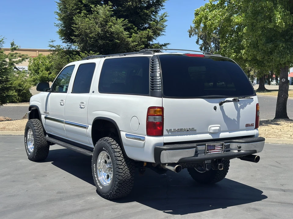 2002 GMC Yukon 2nd Gen - Image 24 of 31