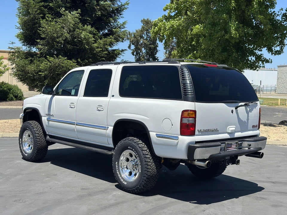 2002 GMC Yukon 2nd Gen - Image 25 of 31