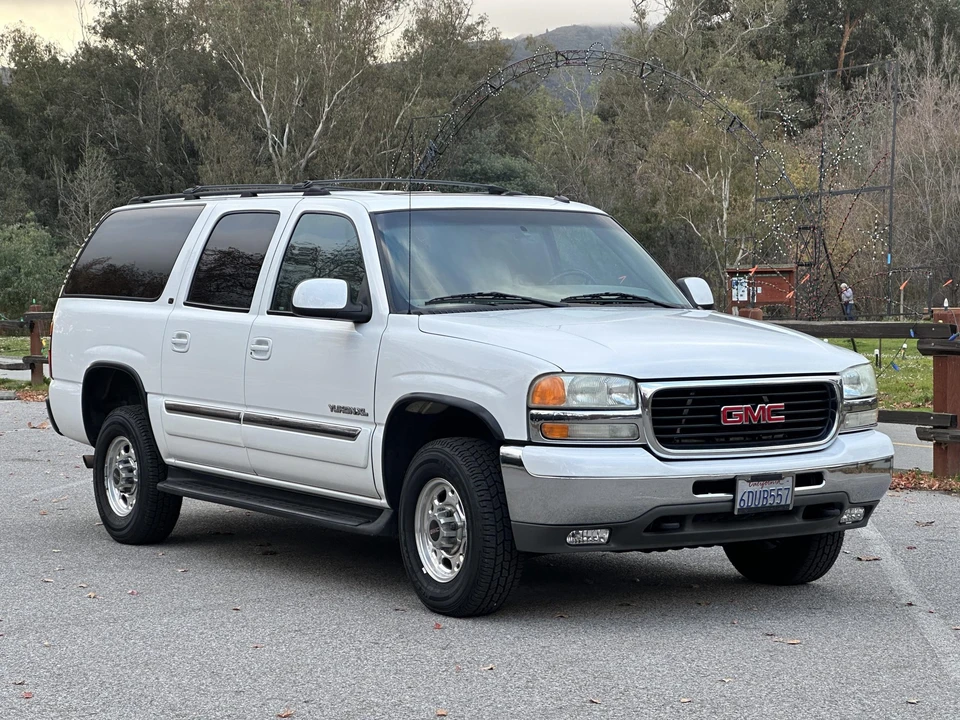 2002 GMC Yukon 2nd Gen - Image 8 of 31