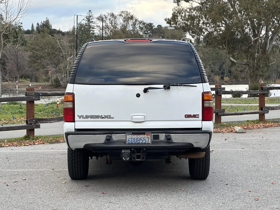 2002 GMC Yukon 2nd Gen - Image 5 of 31