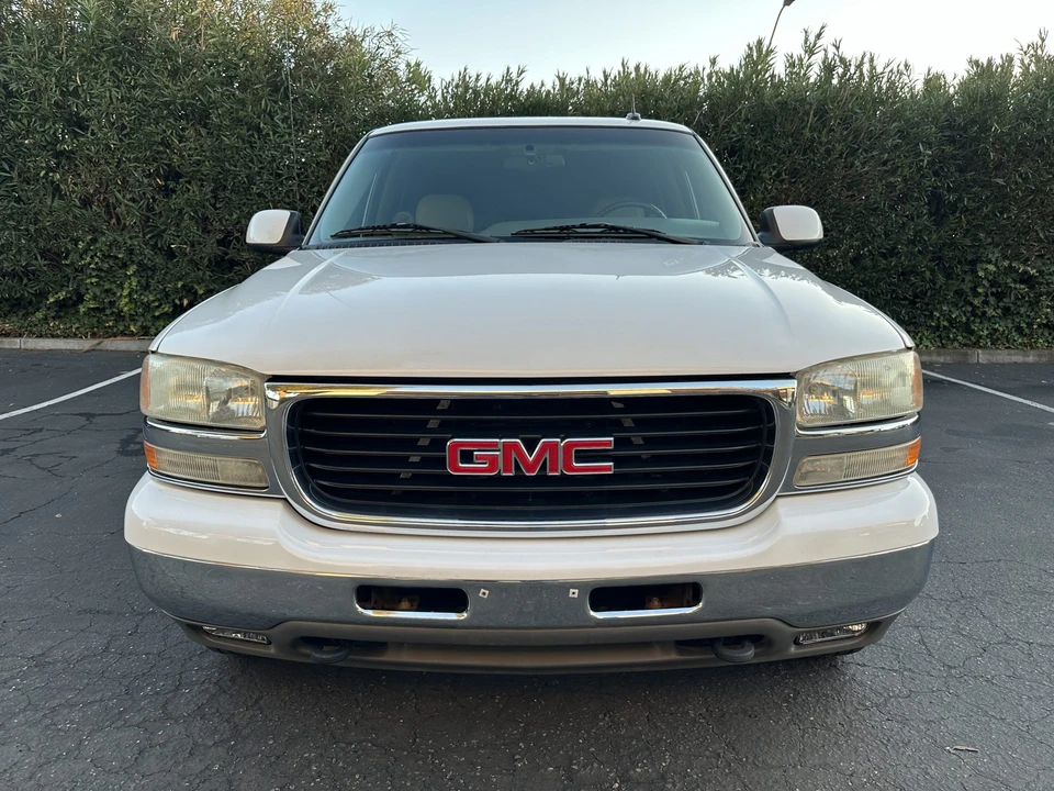 2002 GMC Yukon 2nd Gen - Image 11 of 31