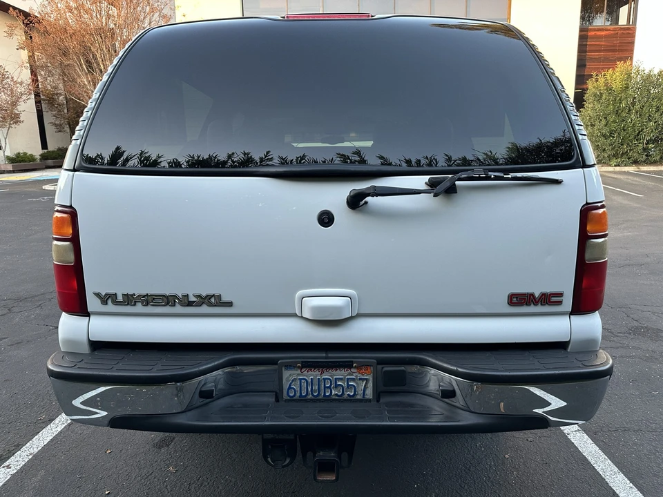 2002 GMC Yukon 2nd Gen - Image 24 of 31