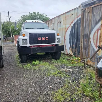 2002 GMC C8500