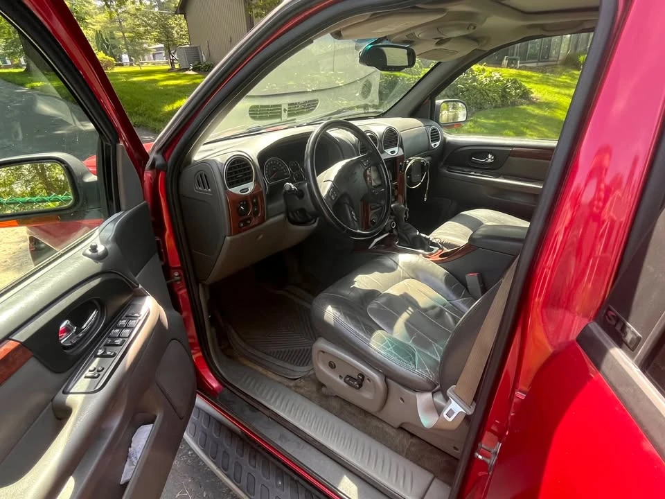2002 GMC Envoy - Image 8 of 17