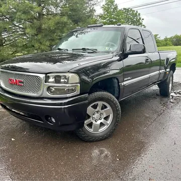 2002 GMC Sierra Denali Quadrasteer