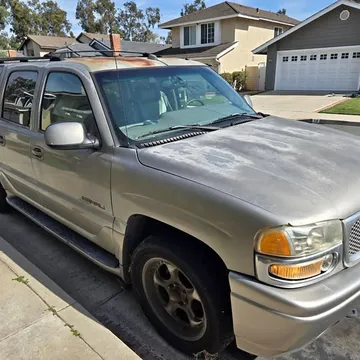 2002 GMC Yukon XL Denali