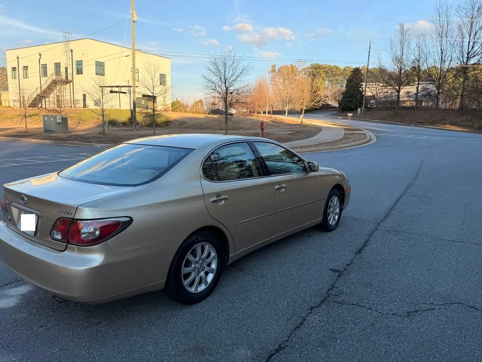 2002 Lexus ES 3rd Gen - Image 5 of 10