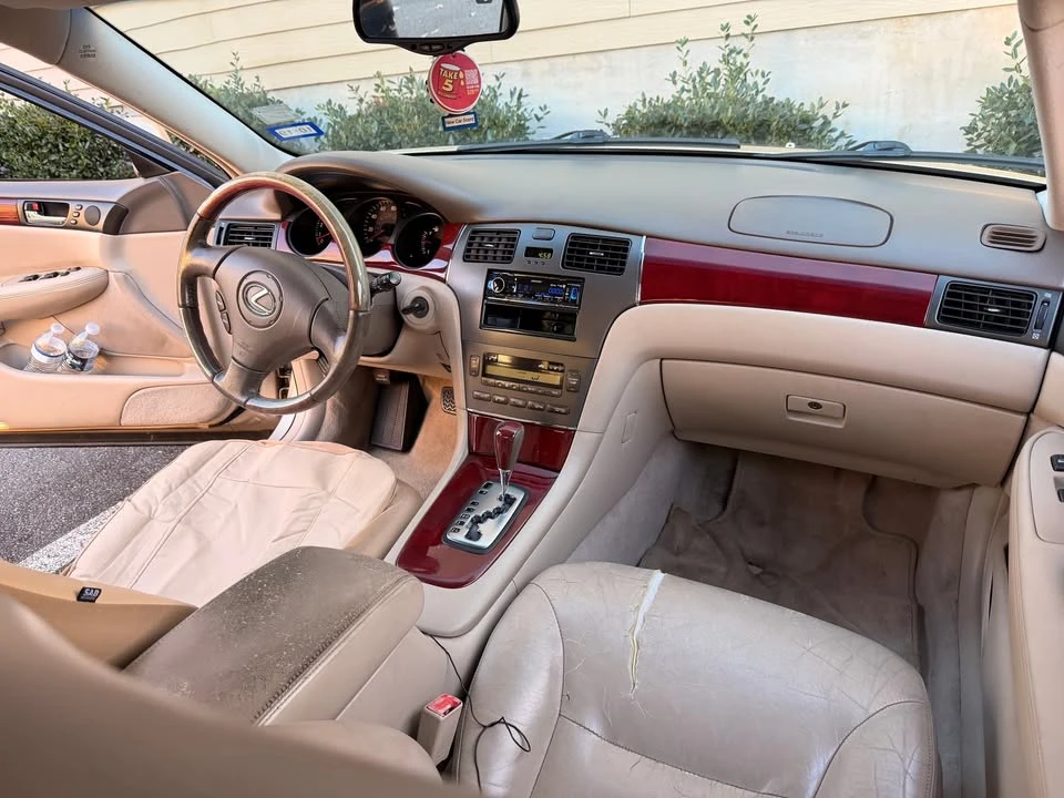 2002 Lexus ES 3rd Gen - Image 9 of 10