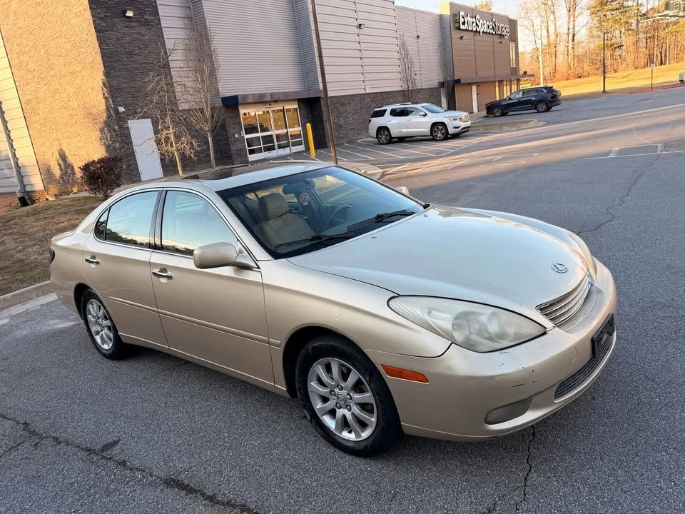 2002 Lexus ES 3rd Gen - Image 4 of 10