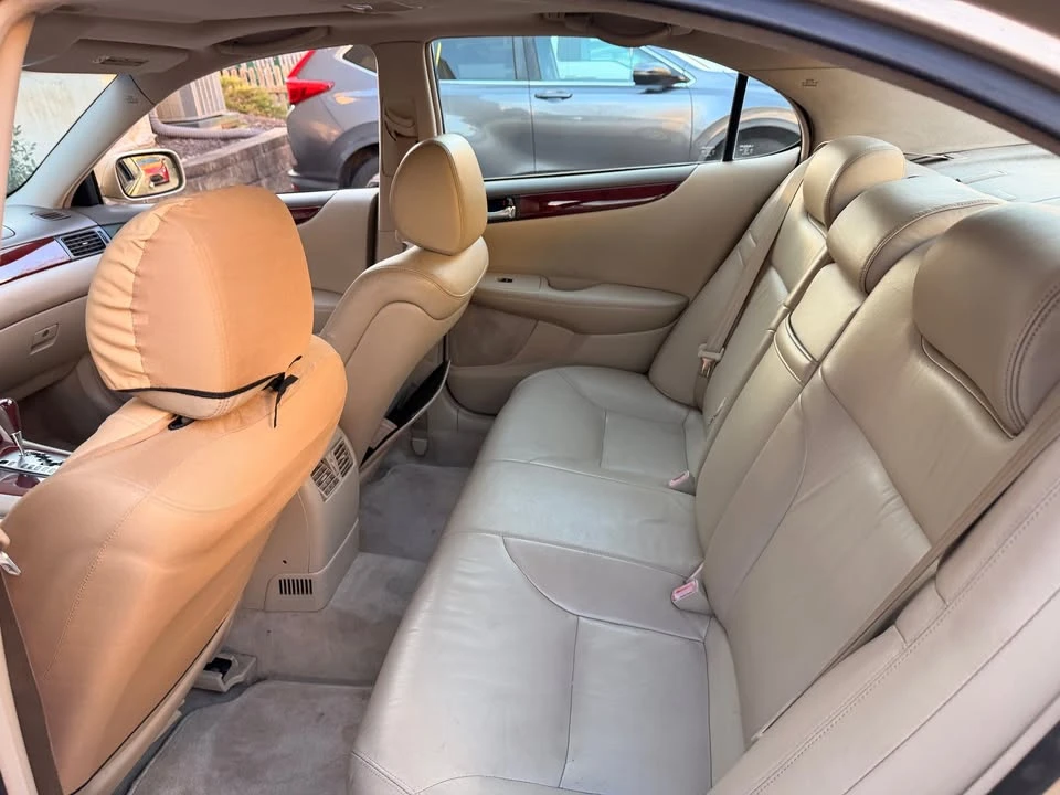 2002 Lexus ES 3rd Gen - Image 8 of 10