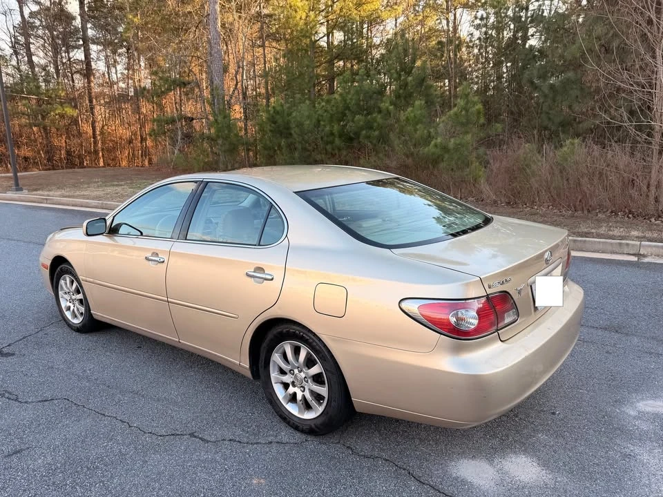 2002 Lexus ES 3rd Gen - Image 6 of 10