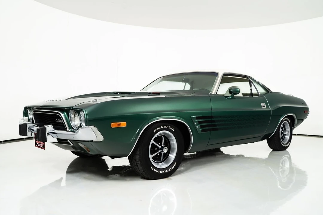 2002 Dodge Challenger - Image 7 of 12