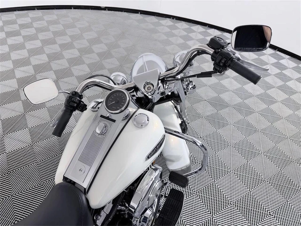 2002 Harley-Davidson Touring Twin Cam - Image 10 of 14