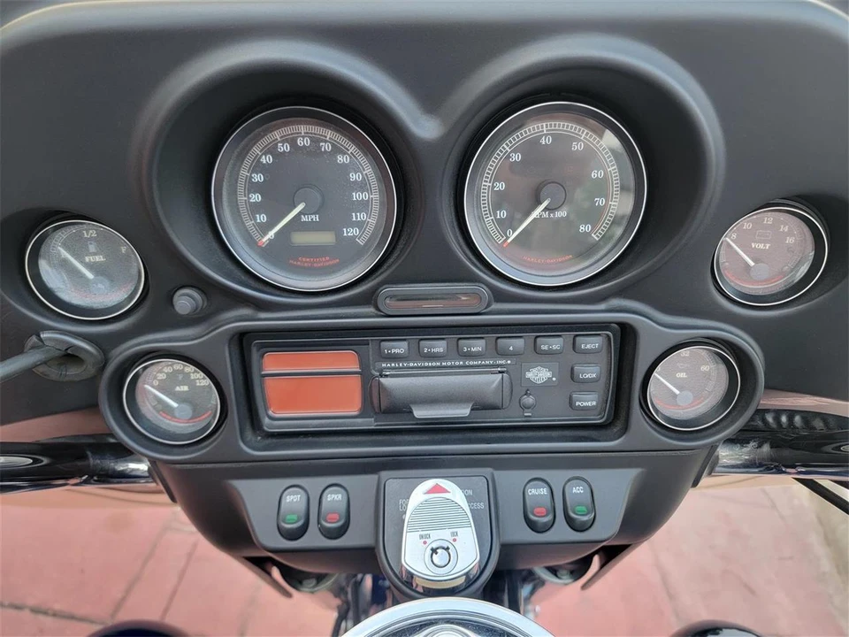 2002 Harley-Davidson Touring Twin Cam - Image 18 of 31