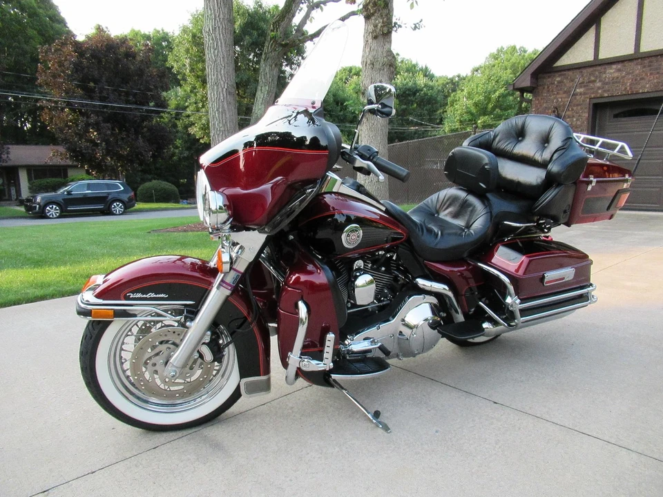 2002 Harley-Davidson Touring Twin Cam - Image 2 of 31