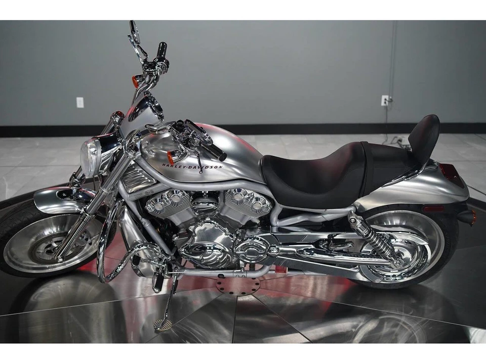 2002 Harley-Davidson V-Rod - Image 14 of 31