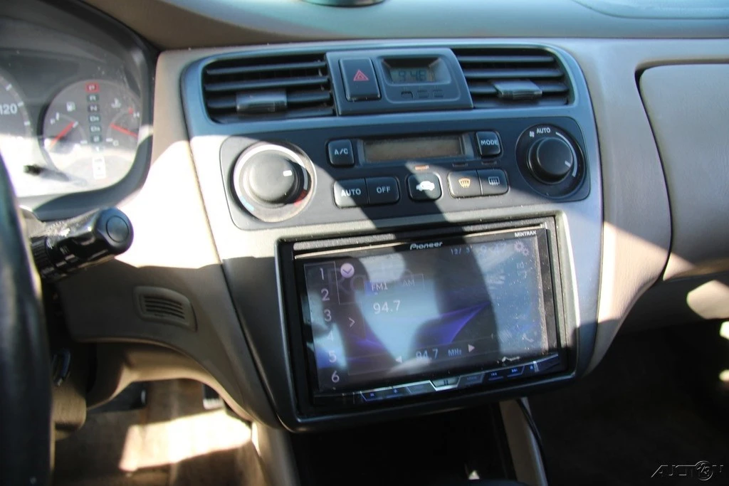 2002 Honda Accord 6th Gen - Image 17 of 21