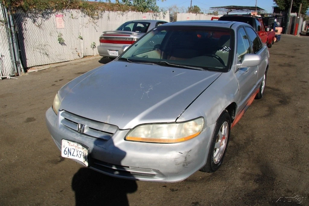 2002 Honda Accord 6th Gen - Image 2 of 21