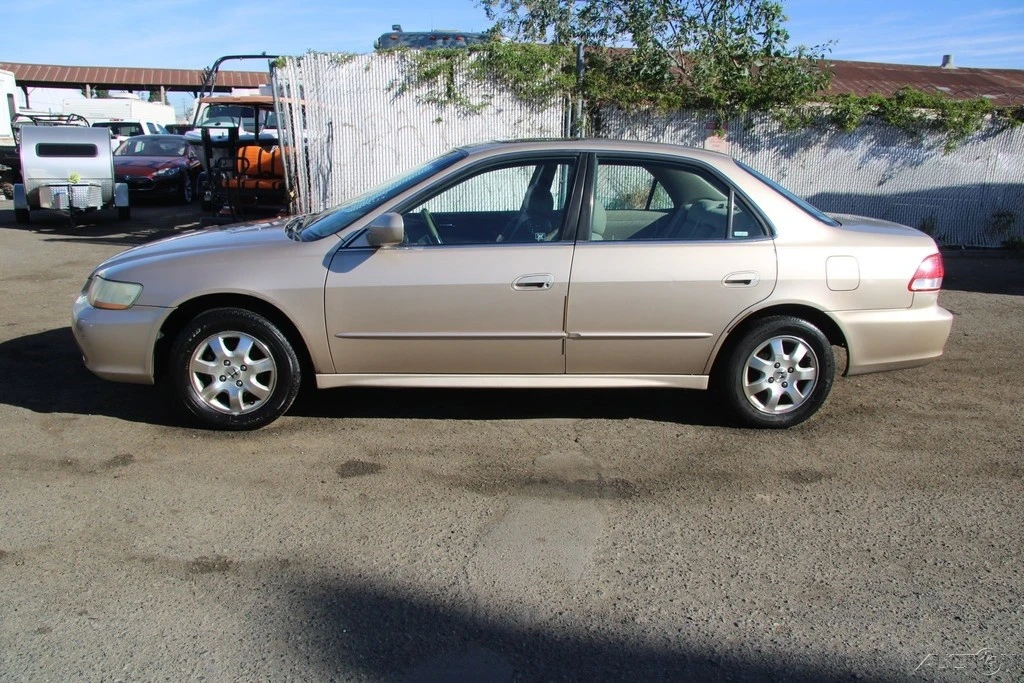 2002 Honda Accord 6th Gen - Image 3 of 21