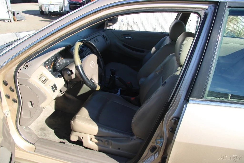 2002 Honda Accord 6th Gen - Image 15 of 21